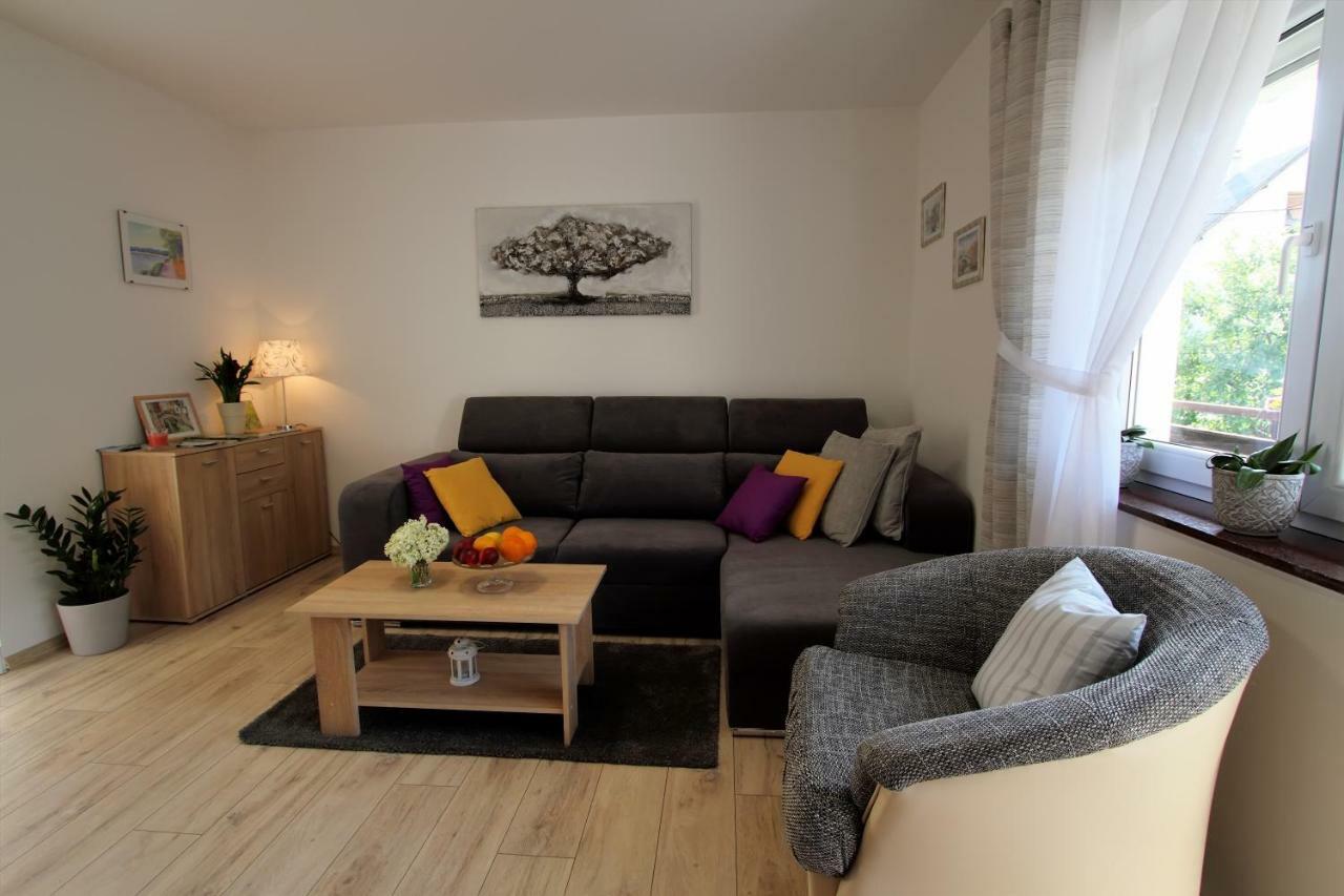 Apartman Ana Διαμέρισμα Otočac Εξωτερικό φωτογραφία